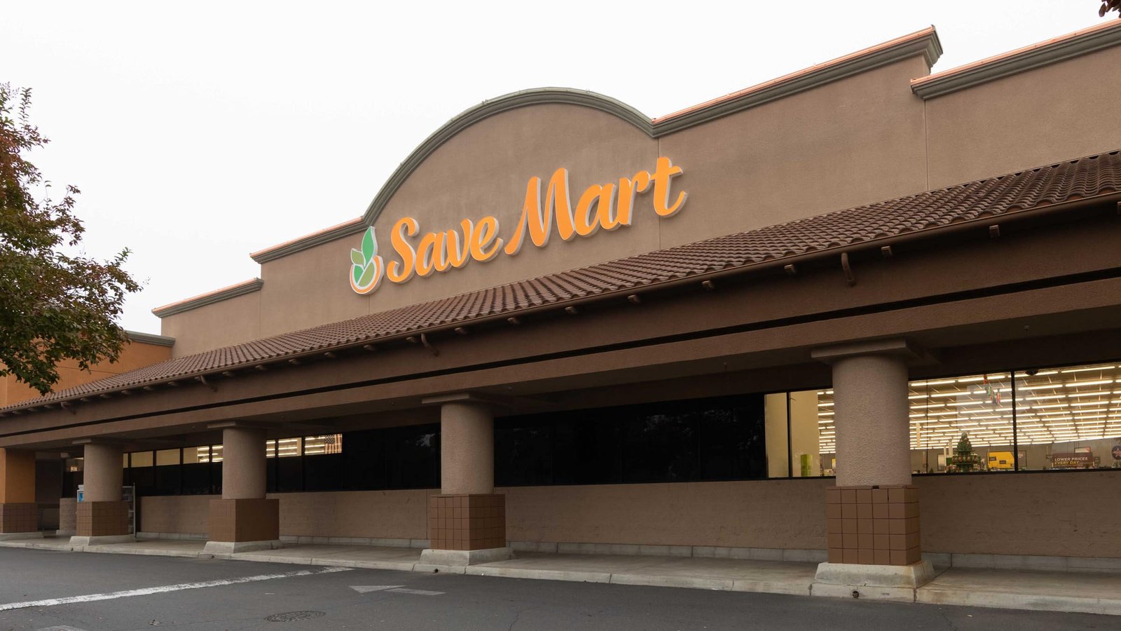 Save Mart Supermarket project hero image